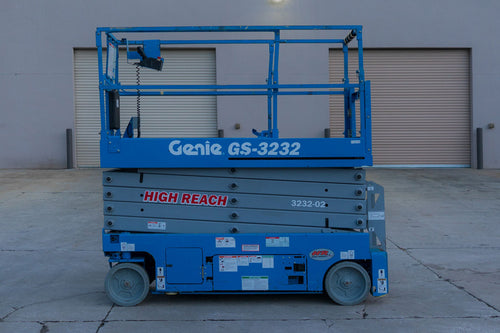 32 ft, Narrow Electric, Scissor Lift For Rent