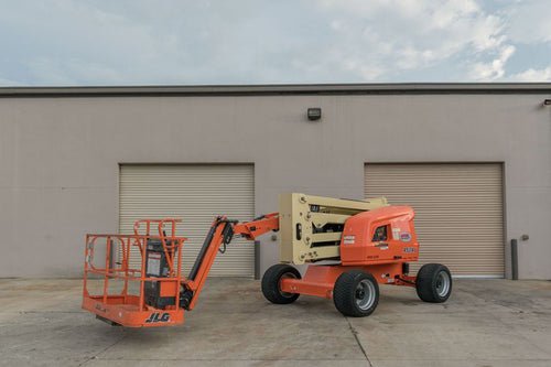 45 ft, Gas/Diesel, Dual Fuel, Articulating Boom Lift For Rent